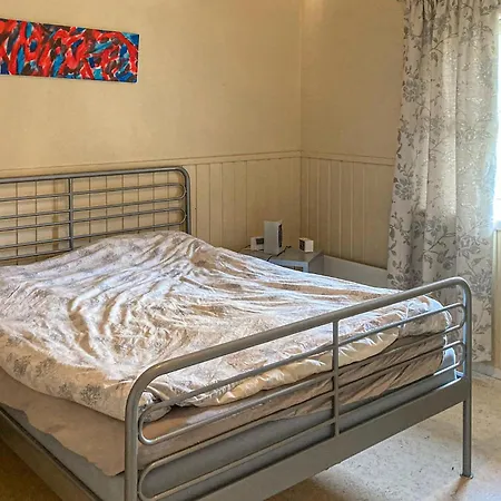 Bella Casa Con 4 Da Letto A Casa vacanze Flornes